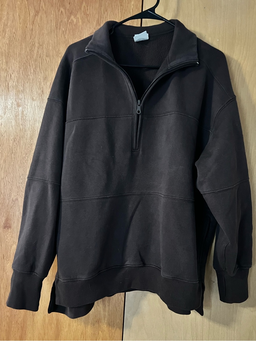 aerie Men's Black Half-Zip Cozy Sweatshirt